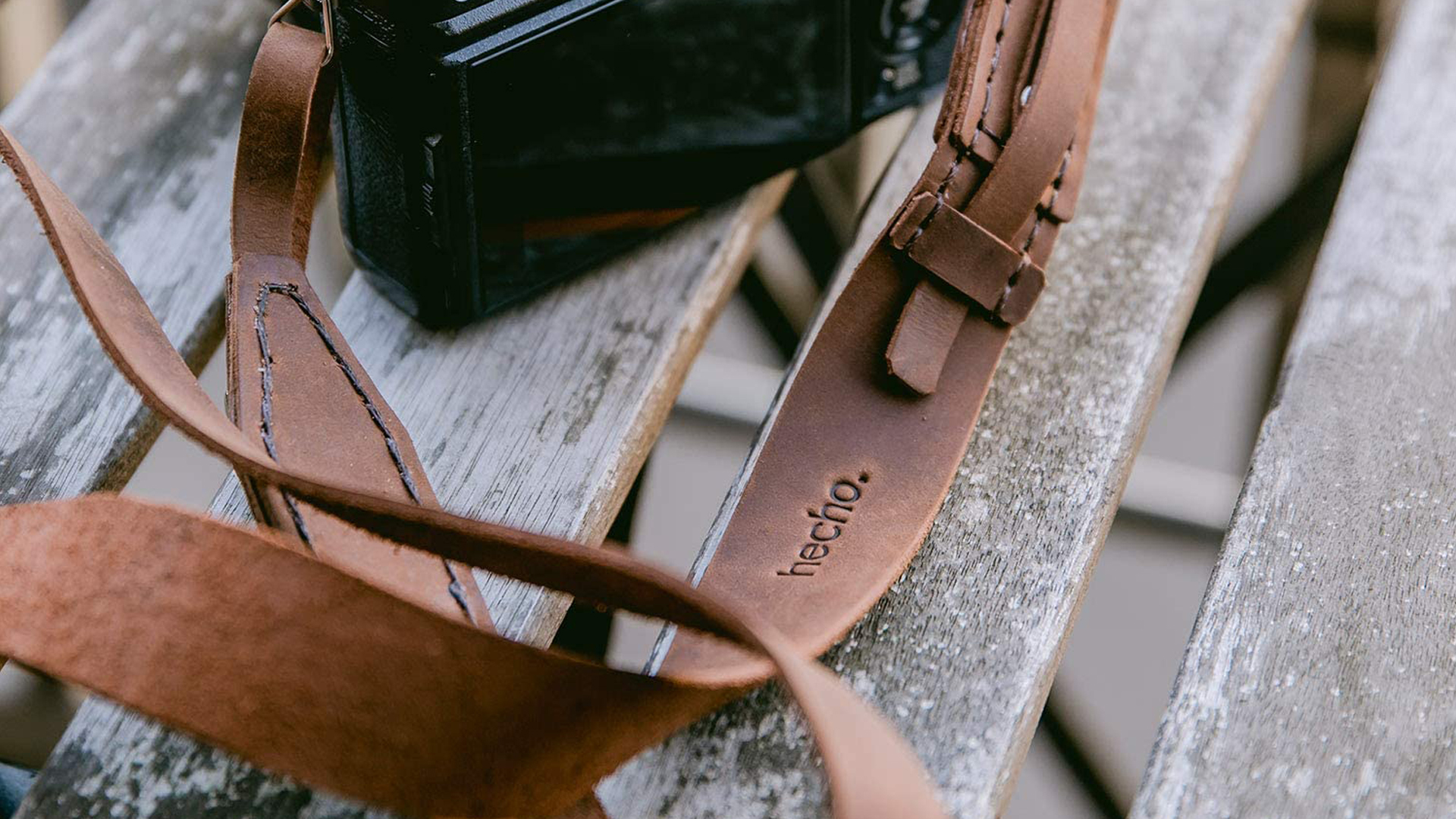 hecho brown leather camera strap