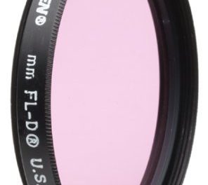 “Enhance Images with Portable 67mm FL-D Fluorescent Filter”