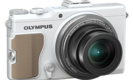Capture the World: Olympus XZ-2 Camera (White) – International Edition
