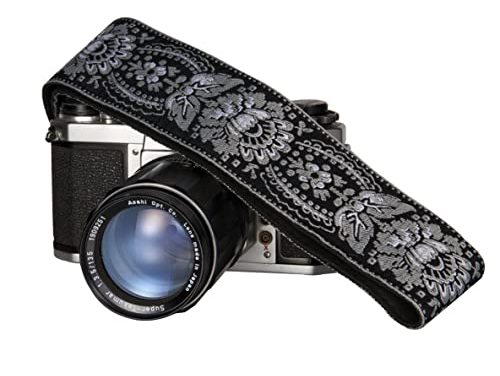 “Capture Memories with Stylish Art Tribute Camera Strap, Perfect Gift for Photography Enthusiasts”