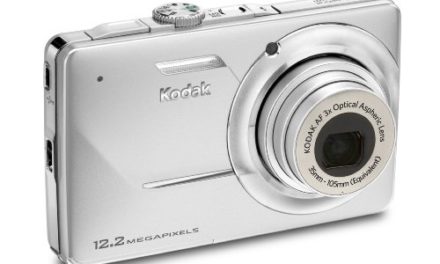 Capture memories with the Kodak M341 Silver Camera