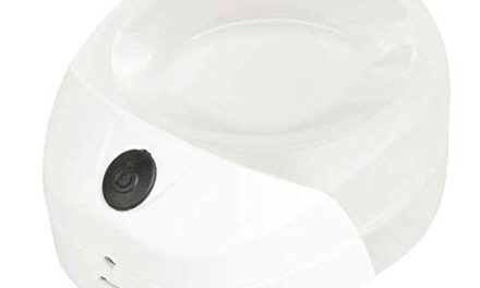 Clear and Portable Magnifier: Enhance Reading and Explore with Ease