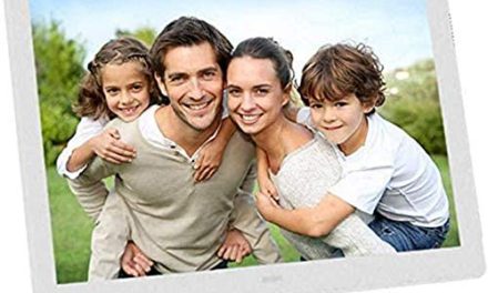 Immerse in Memories: 15″ Digital Frame, Auto Rotate, Motion Sensor, Remote Control, Play Photos with Music