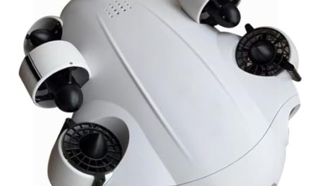 Capture Epic Underwater Moments with VEOV Drone