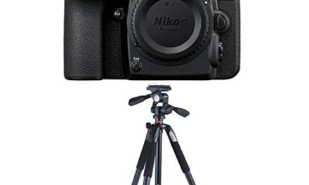 Nikon D7500: Powerful DSLR & Vanguard 264AP Aluminum Tripod – Unleash Your Creativity!
