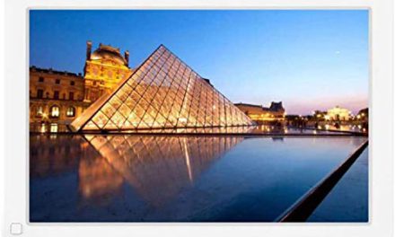 Capture Your Memories with High-Res Digital Photo Frame