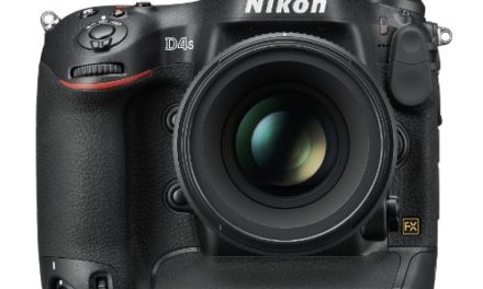 Capture stunning HD videos with the Nikon D4S FX Digital SLR!